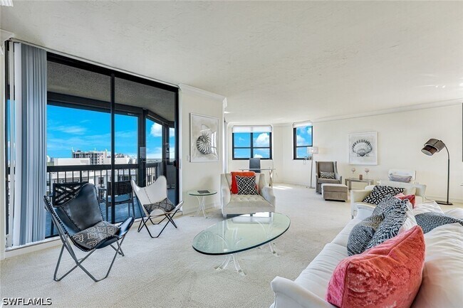 Building Photo - 6001 Pelican Bay Blvd