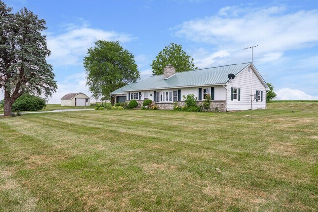 Foto del edificio - 3BD/2BA Rancher on 1 acre in Parkesburg!