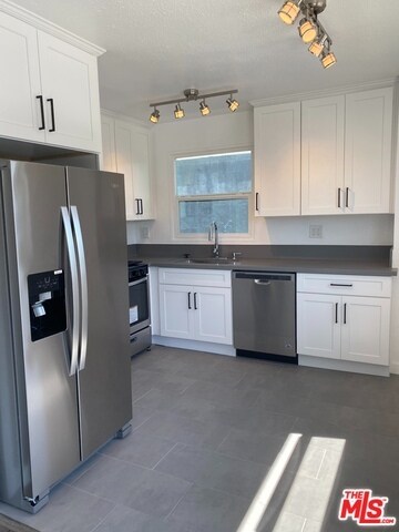 Foto principal - 6800 West Blvd