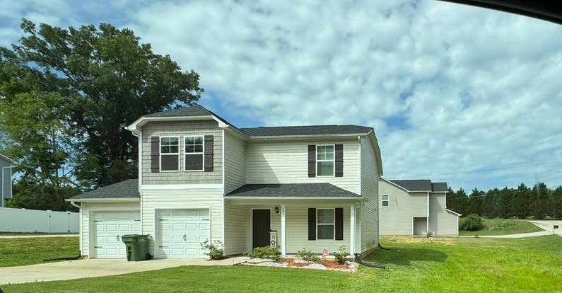 Primary Photo - 201 Prince Ln