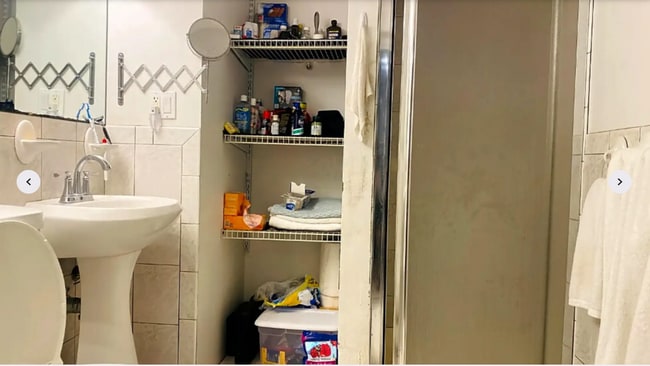 Building Photo - 40 Bristol St