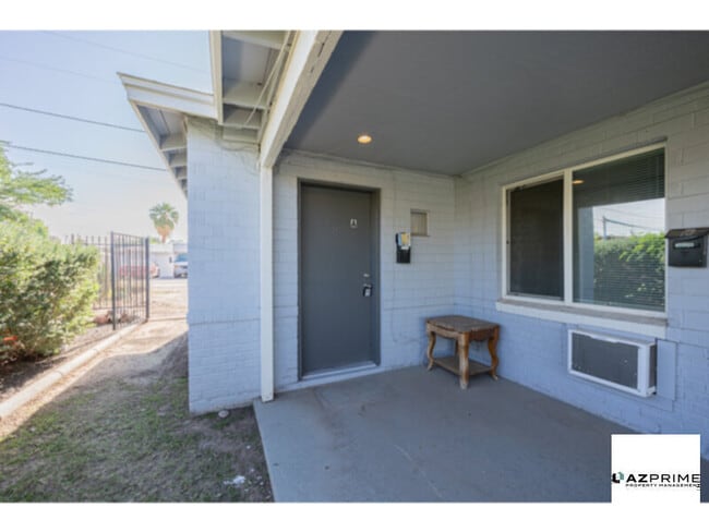Building Photo - Welcome to your perfect rental home! A Cha...