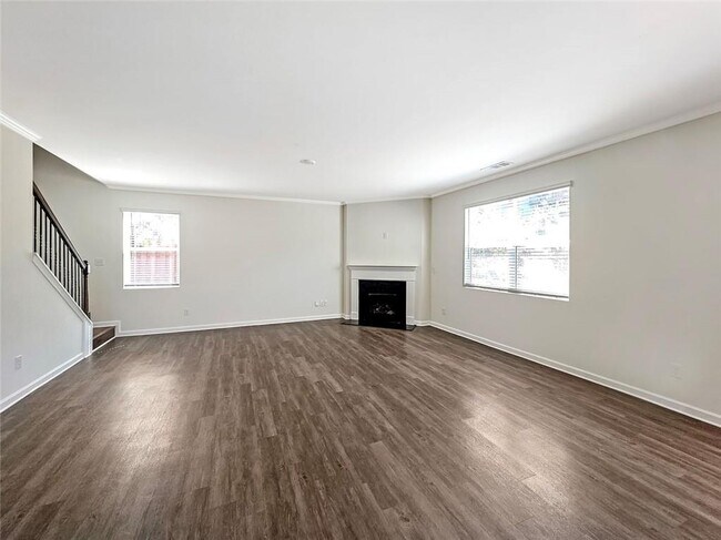 Foto del edificio - 6869 Lake Overlook Ln