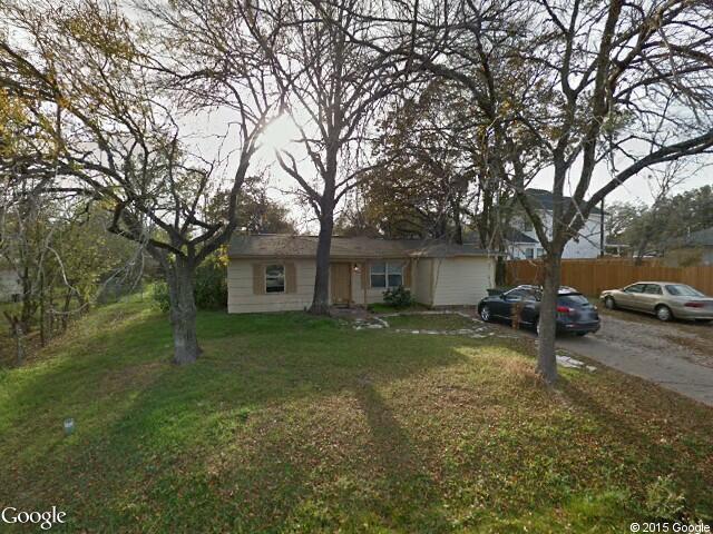 Primary Photo - Bryan - 3 bedroom / 3 bath -large back yar...