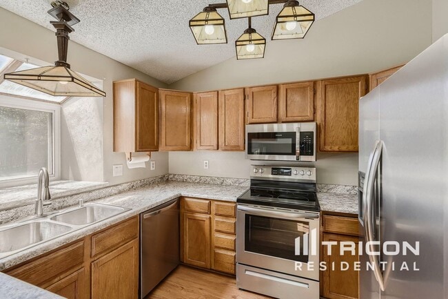 Building Photo - 4290 S Halifax Way