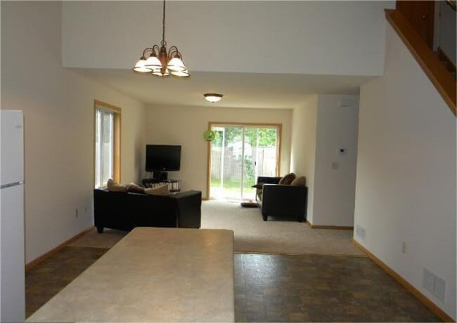 Building Photo - 1040/1044 4th St SE, Forest Lake, MN 55129 (duplex)