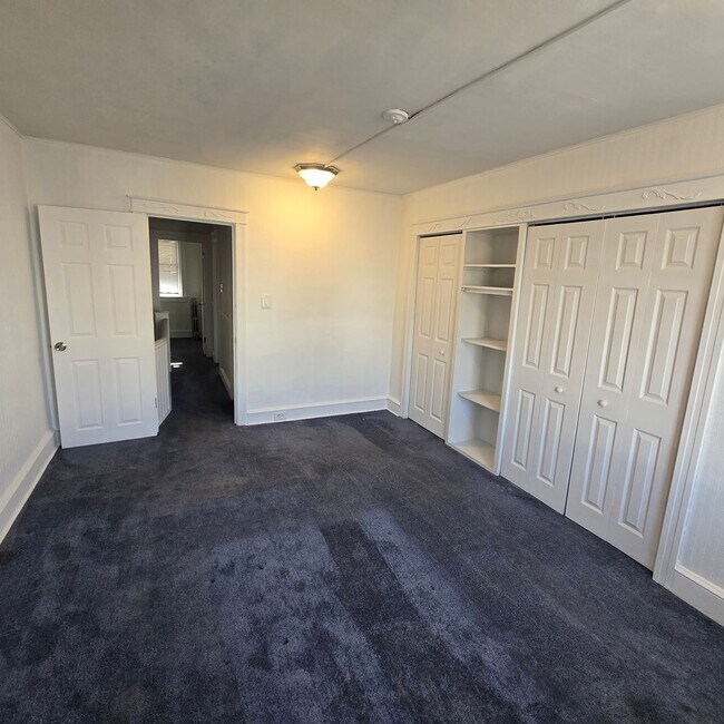 Building Photo - Remodeled Home - Torresdale