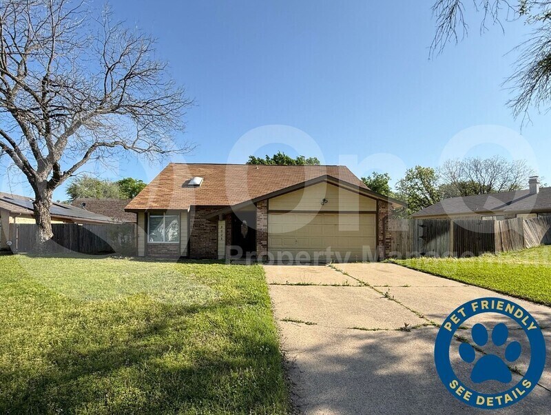 Foto principal - 3005 Meandering Way