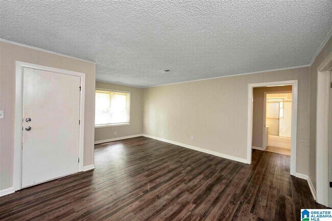 Building Photo - 4208 Hood Dr