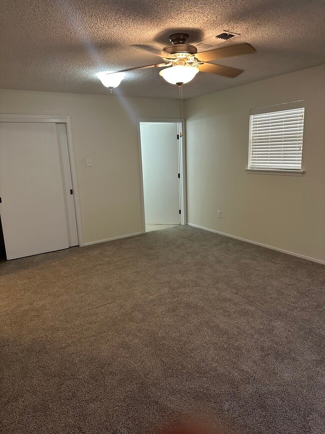 Building Photo - 1606 Nolan St