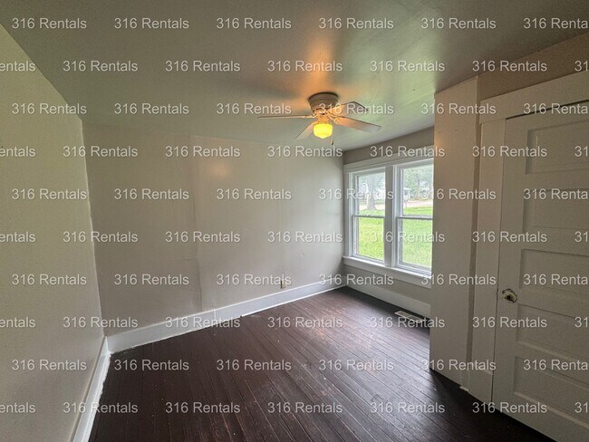 Foto del edificio - $995 - 4 bed 1 bath - Single Family Home