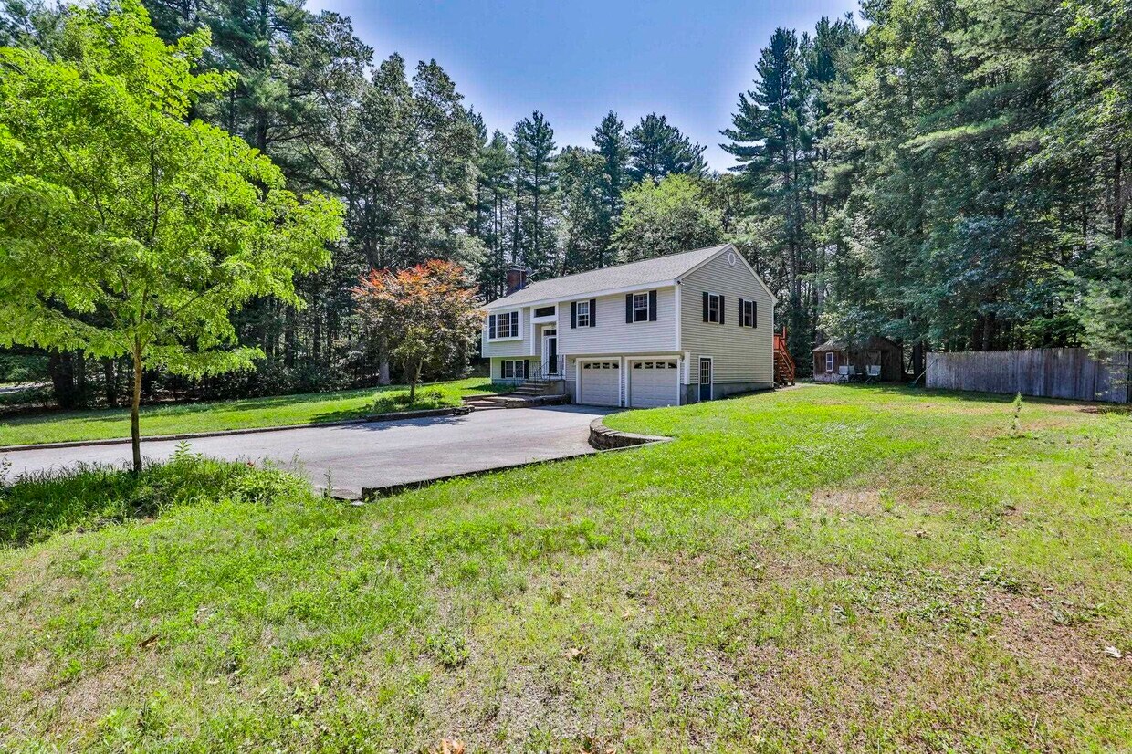 Foto principal - 76 Groton Rd