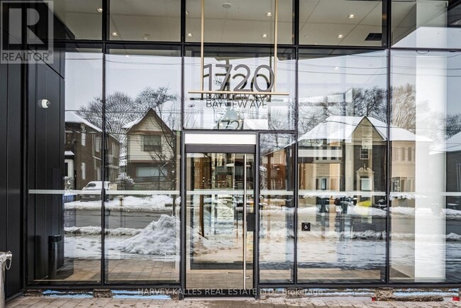 Building Photo - 1720 Bayview Ave