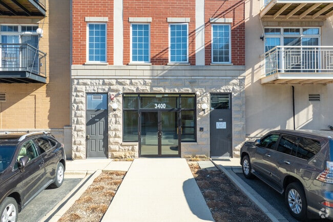 Building Photo - 3400 Wellington Ct