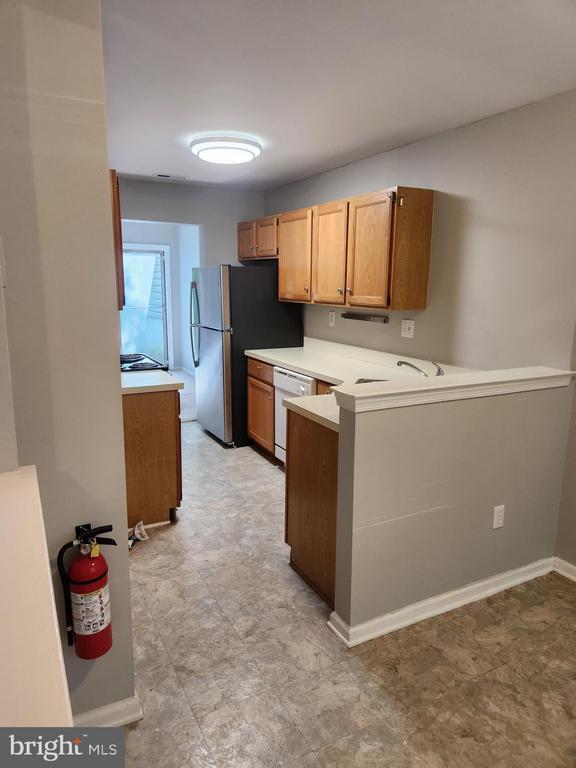 Foto del edificio - 286 Stanton Ct