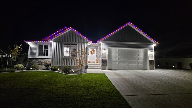 Foto del edificio - 3 Bed 2 Full Bath home