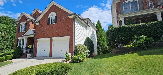 Foto del edificio - 647 Maple Grove Way