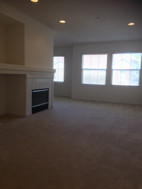 Foto del edificio - 4854 Swinford Ct