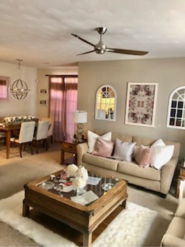 Building Photo - ONE LEVEL LIVING AT IT'S FINEST! SOUGHT AF...