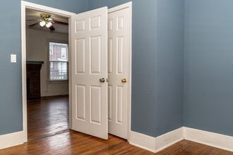 Building Photo - 1105 Hamilton Way