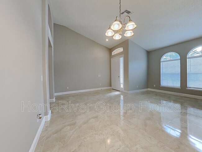 Building Photo - 2053 Cedar Garden Dr