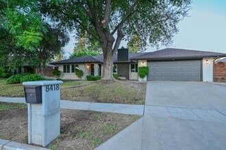 Building Photo - 8418 N Del Mar Ave