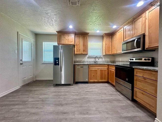 Building Photo - 4117 Pecos St