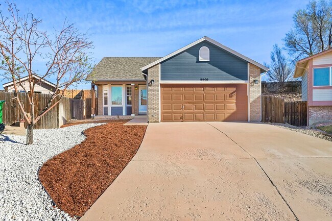 Photo - 5540 Almont Ave House