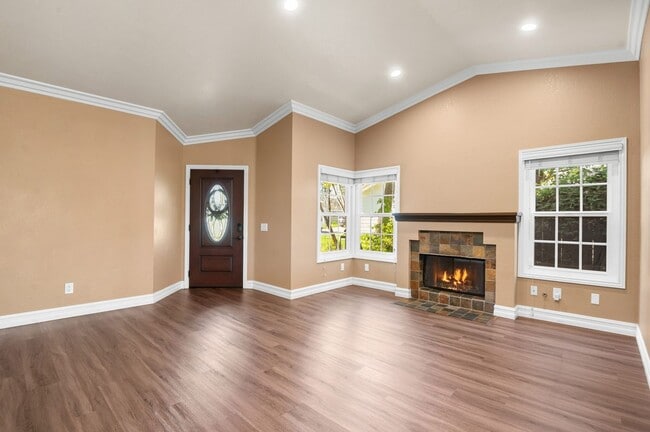 Building Photo - 5059 Via Calderon