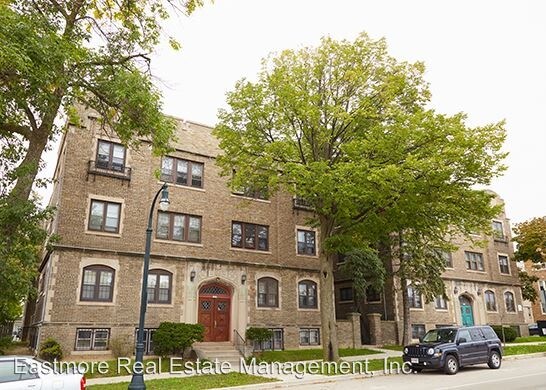 Primary Photo - 1428 E Capitol Dr