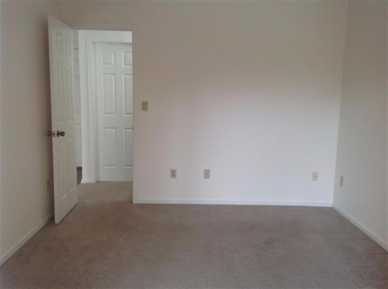 Building Photo - 113 Quiet Creek Cir