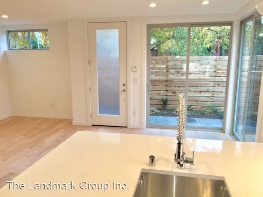 Building Photo - 3 br, 2 bath House - 933 B 13th Ave
