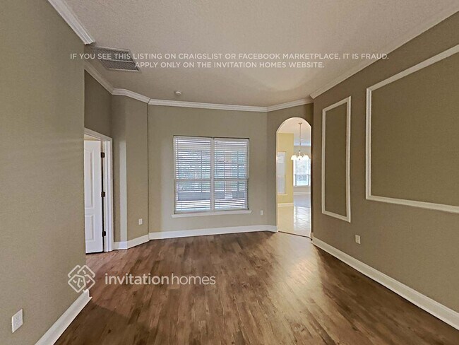 Building Photo - 2929 Oakgrove Ave