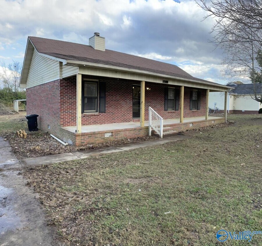 21750 David Dr, Elkmont, AL 35620 House Rental in Elkmont, AL