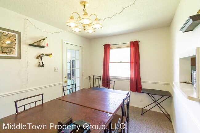 Foto del edificio - 4 br, 1.5 bath House - 1901 N Maplewood Ave