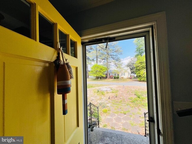 Foto del edificio - 3214 Riverview Dr