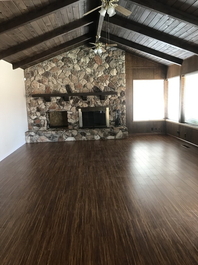 Building Photo - Expansive 3,600 Sq Ft Home on 10,000 Sq Ft Lot - Coming soon!