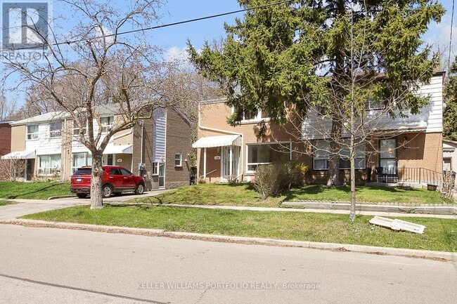 Building Photo - 156 Woodfern Dr