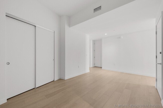 Building Photo - 1400 Biscayne Blvd