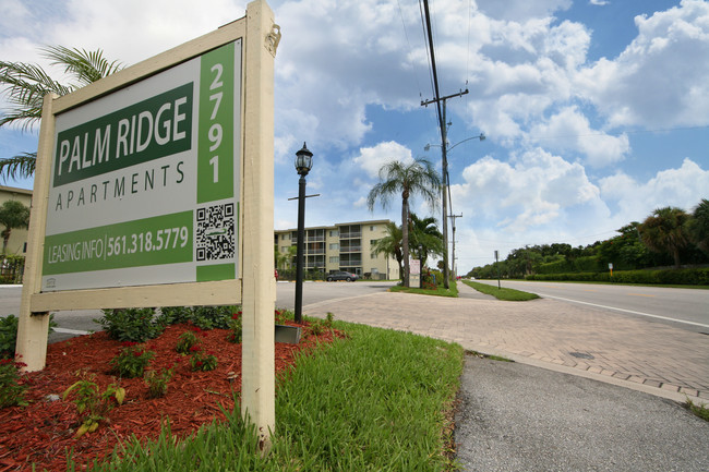 ACCEDE A LAS POSIBILIDADES - Palm Ridge Apartments