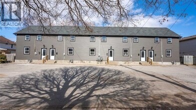 Building Photo - 57 Winniett St