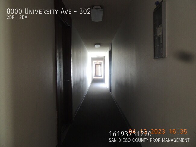 Foto del edificio - Very nice property .Walk to shopping mall!...