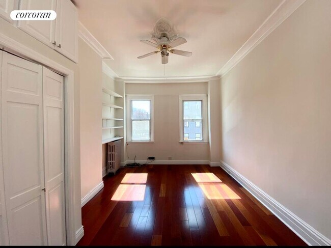 Building Photo - 143 N 11th St