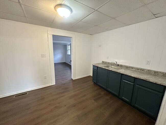 Foto del edificio - 112 Kappa Ave S