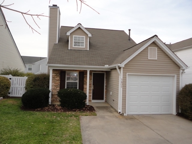 Primary Photo - 1605 Beacon Village Drive
