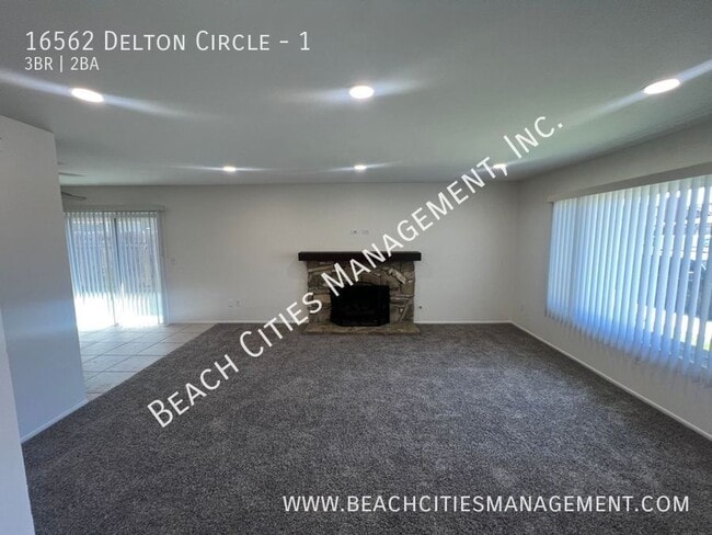 Building Photo - 16562 Delton Cir