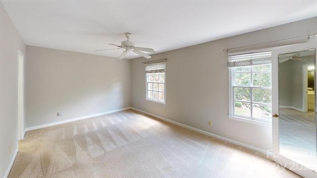 Foto del edificio - 6619 Bunker Hill Cir