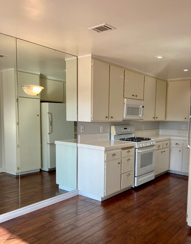 726 Spenser Ln Unit 726, Ventura, CA 93003 Condo for Rent in Ventura