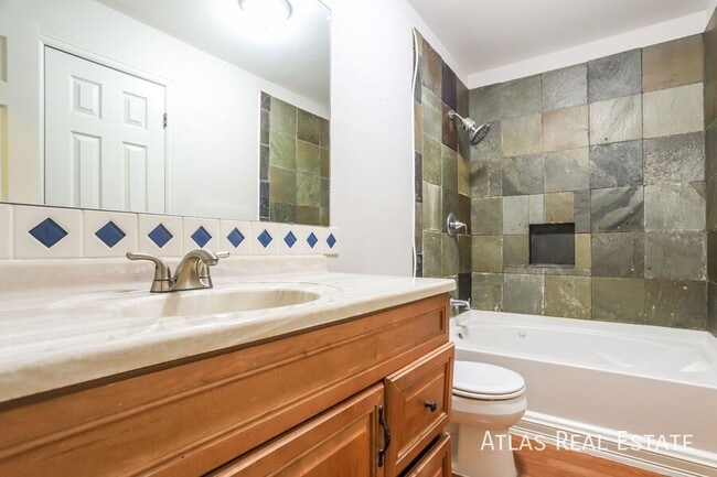 Building Photo - 3603 W 90th Pl