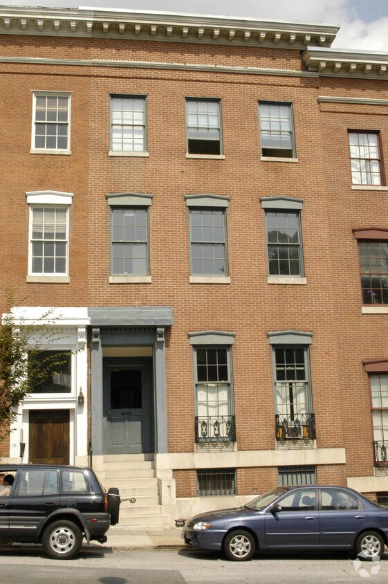 Foto del edificio - 12 E Madison St